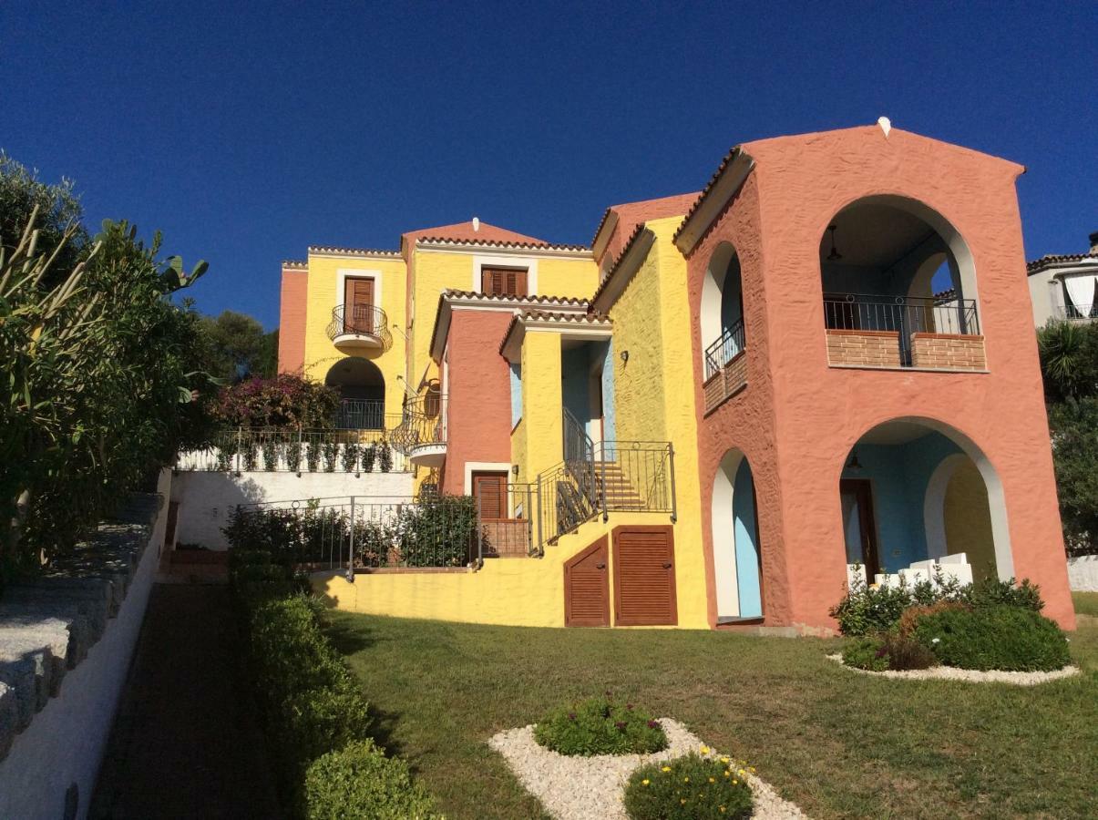 Residenza Il Melograno Villa Budoni Exteriör bild