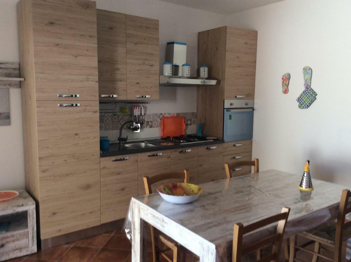 Residenza Il Melograno Villa Budoni Exteriör bild